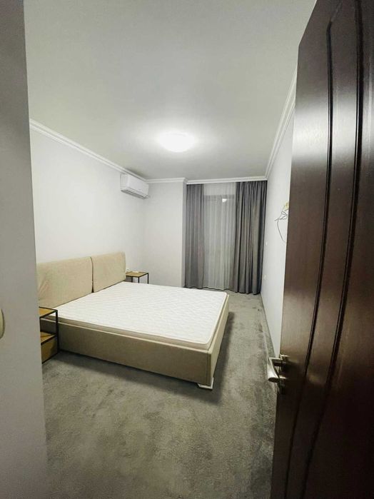 Дава се под наем Тристаен апартамент в Пловдив, Южен - 85 кв.м за 425 € - Снимка #4