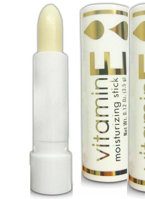 Бальзам для губ пр-во США Vitamin E Oil Lip Stick