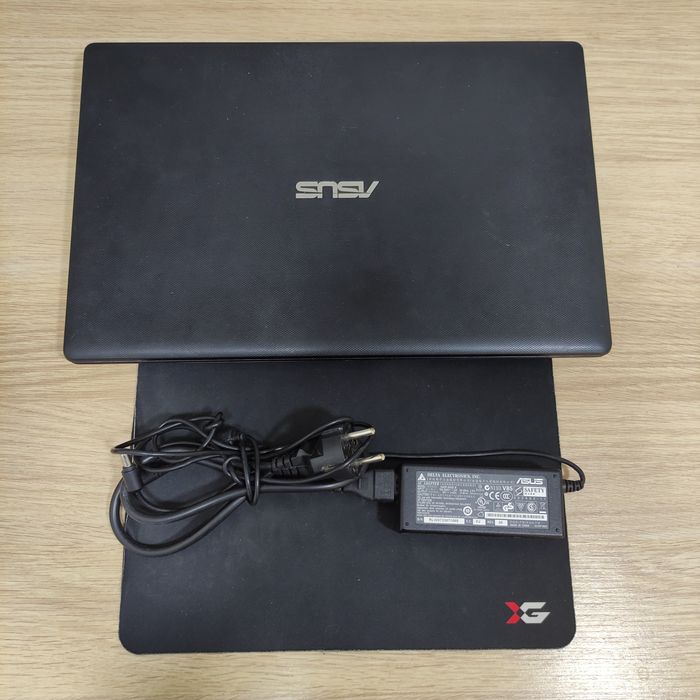 Ноутбук Asus с играми