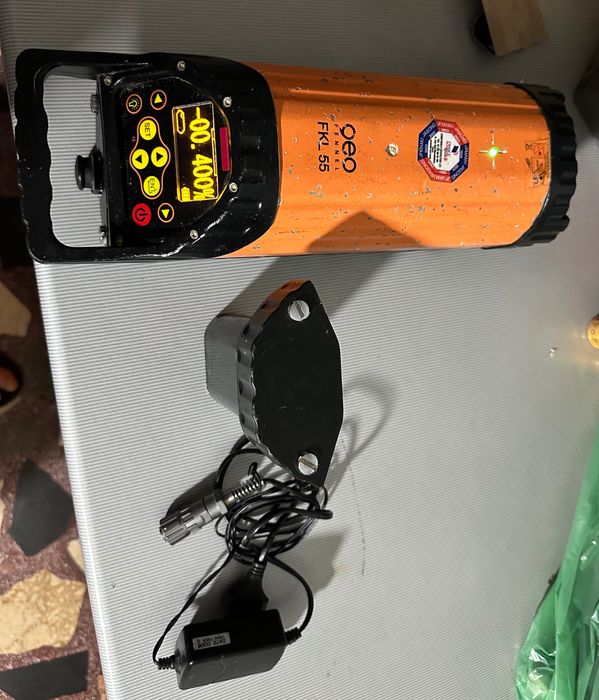 Nivela cu laser rosu pentru aliniere conducte, tevi FENNEL FKL 55