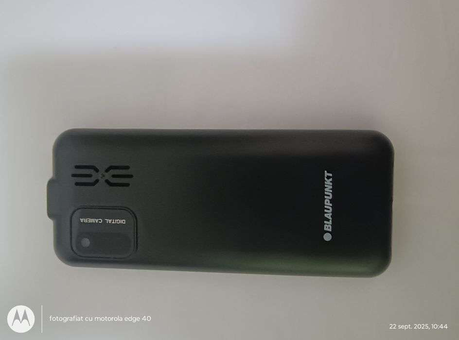 Mini telefon Seniori NOU, Blaupunkt V 18, LANTERNA + cartela  telekom