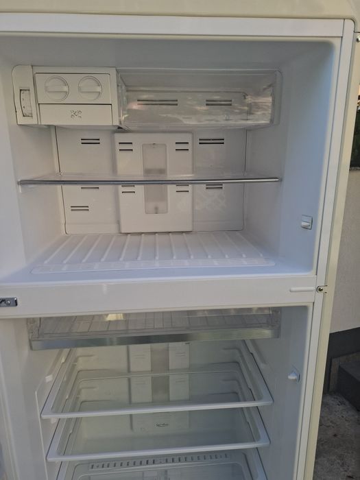Frigider SMEG RETRO , Crem .