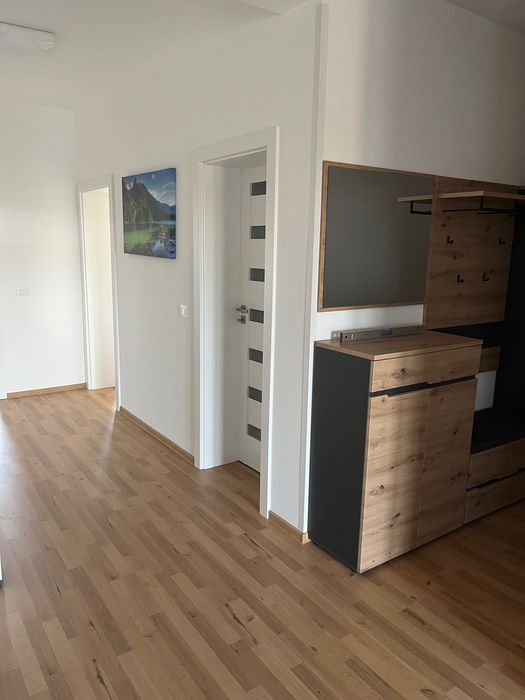 Apartament 3 camere, bloc nou, in zona Fratelia de inchiriat