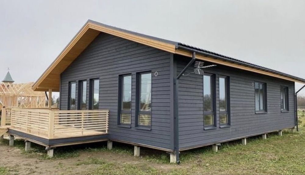 Vand si realizez case pe structura metalica din panouri sandwich