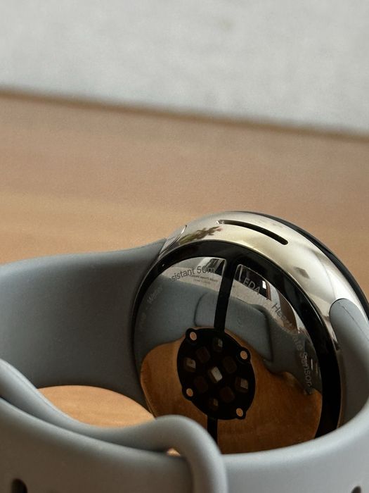 Google Pixel watch | 41mm | Champagne gold/hazel