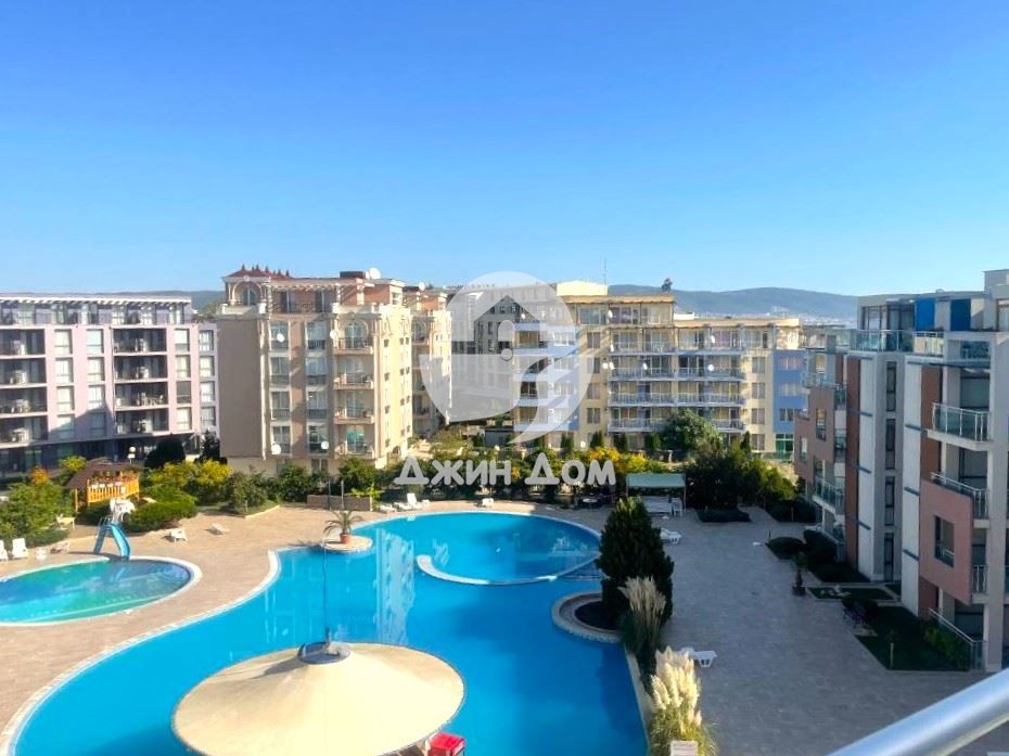 Продава се Двустаен апартамент в к.к. Слънчев бряг - 67 кв.м за 1105 €/кв.м - Снимка #7