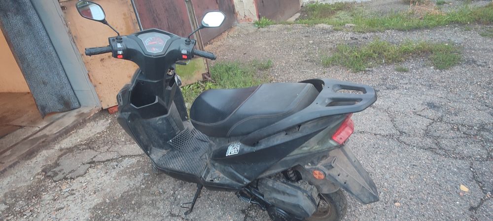 Продам скутер срочно