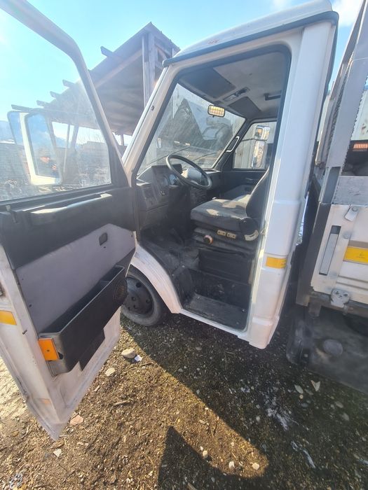 Vand Iveco basculabil 3 parti 35E10