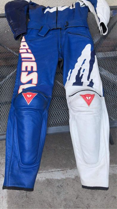 vand 2 costume DAINESE marime 48 si 44