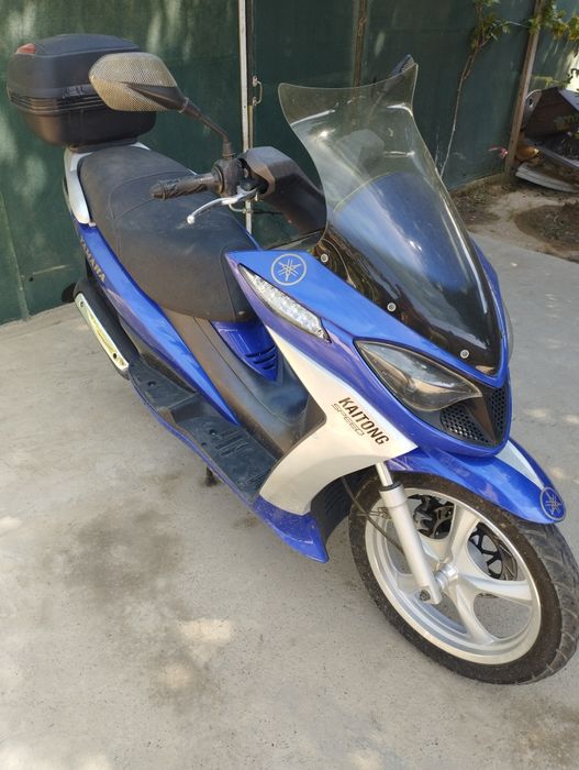 Скутер YAMAHA kaltong