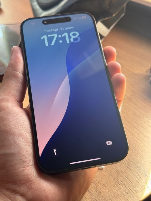 iPhone 15 pro Black 128gb