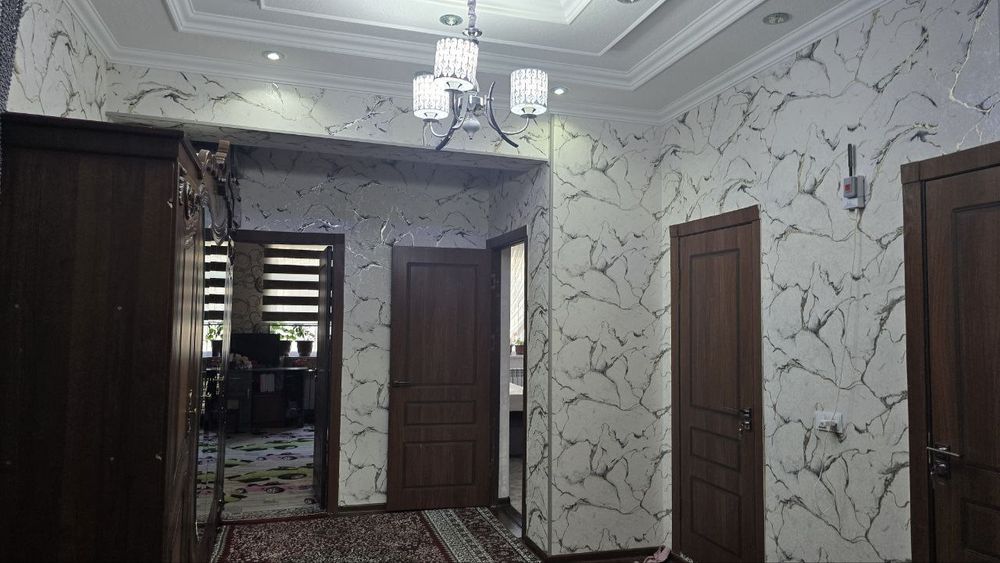 Uy Sotiladi 3 xonali