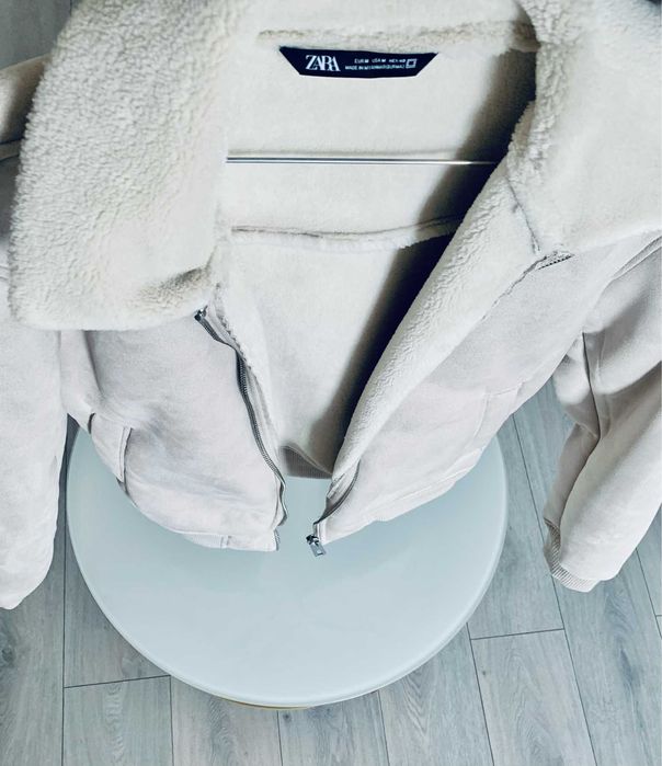 Geacă ZARA bărbati M, catifelat, călduroasă cu interior din blăniță, NOUĂ