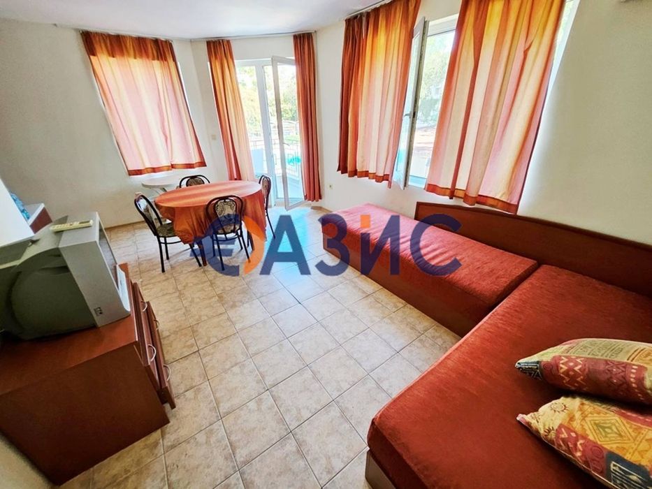 Продава се Двустаен апартамент в к.к. Слънчев бряг - 55 кв.м за 639 €/кв.м - Снимка #2