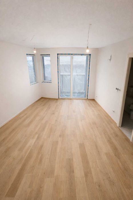 Боядисване и шпакловка на апартаменти, къщи и офиси Бургас и област