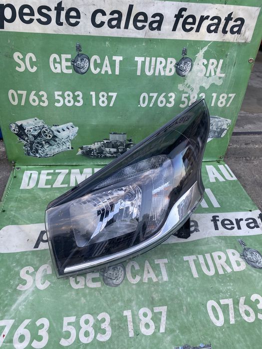 Far dreapta cu led Opel Vivaro 2017