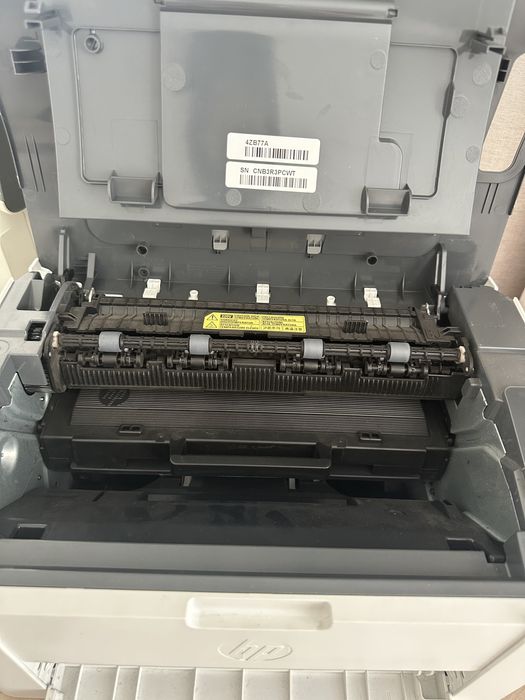 Принтер hp 107a в отличном состоянии