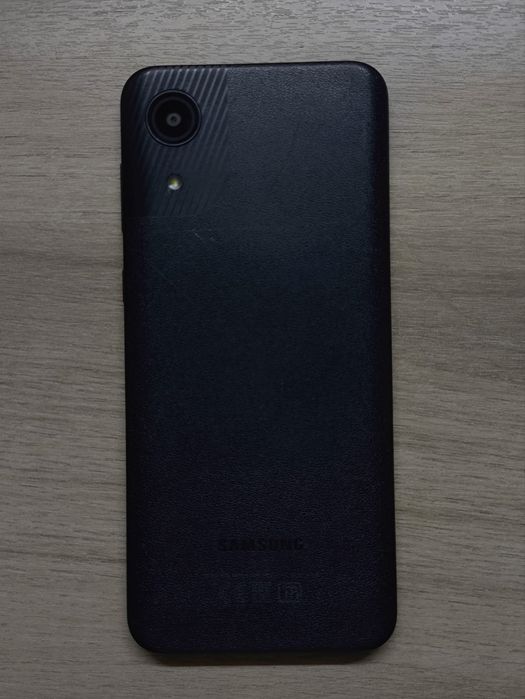 Продаю Samsung Galaxy A03 Core 2/32 + microSD 8 ГБ.