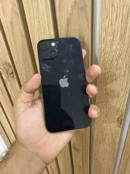 Iphone 13 128 gb urme de folosinta