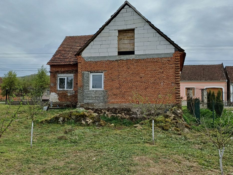 Casă de vânzare în Belotinț