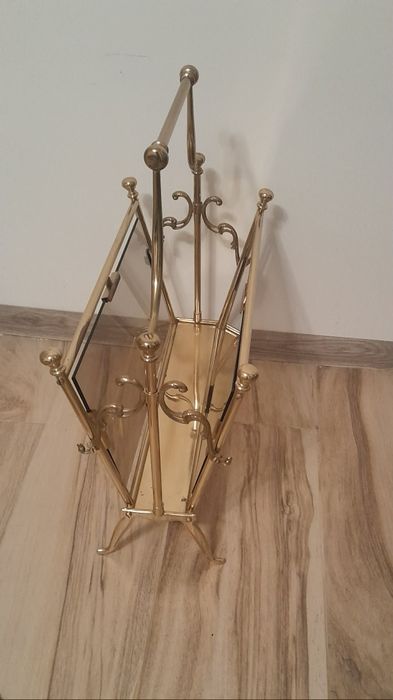 Винтидж италианска постйвка за вестници и списания