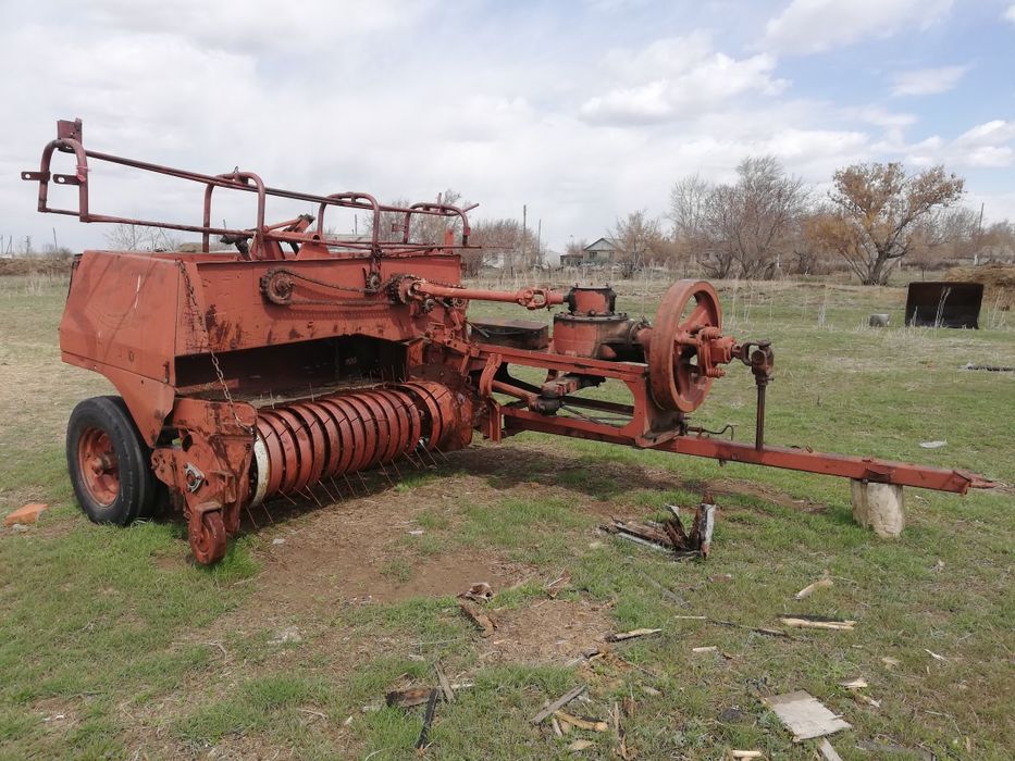 Продам пресподборщик киргистан