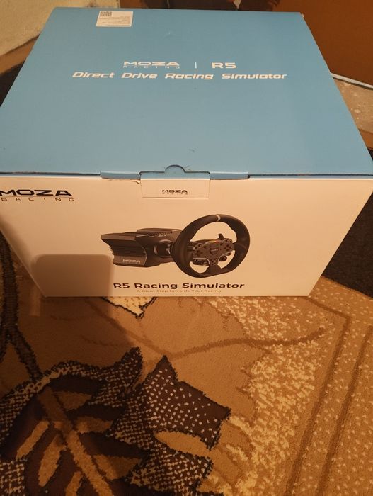 ПРОДАВАМ – Moza R5 Bundle++!