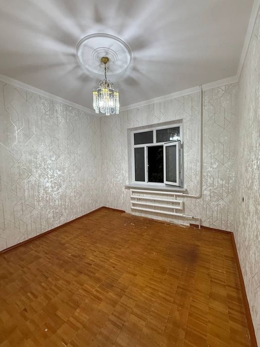 Срочно прадается 2 ком 56.000.у.е.