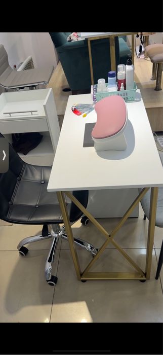 Сдаю в аренду в салоне красоты