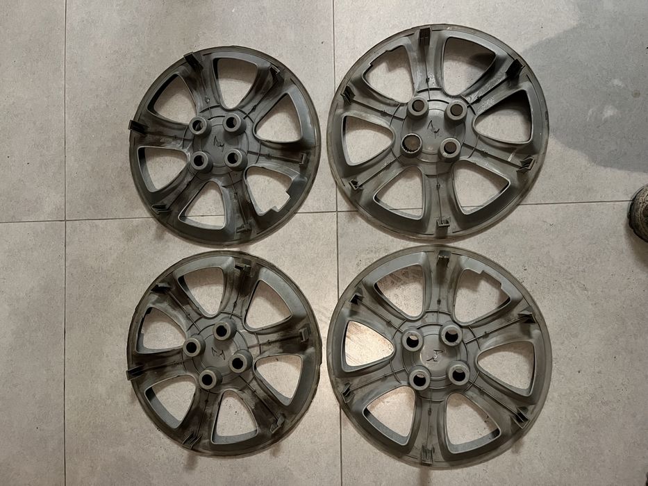 Колпаки акцент