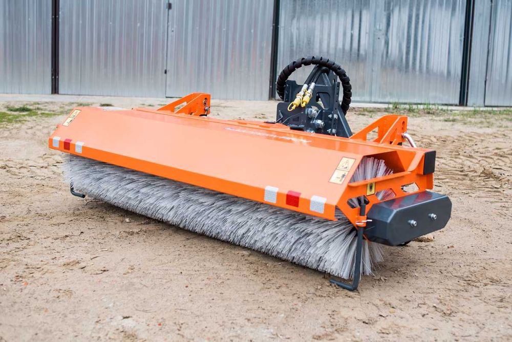 Matura stradala, maturatoare, perie pt buldoexcavator, tractor, Bobcat