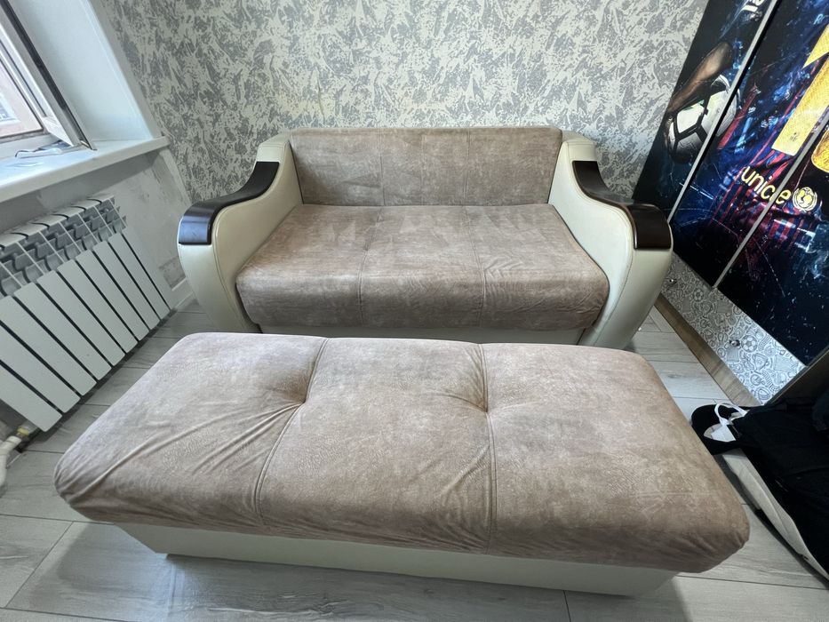 Продается комплект мягкой мебели