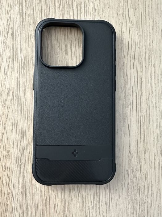 Husa Iphone 14 Pro Spigen Rugged Armor MagSafe