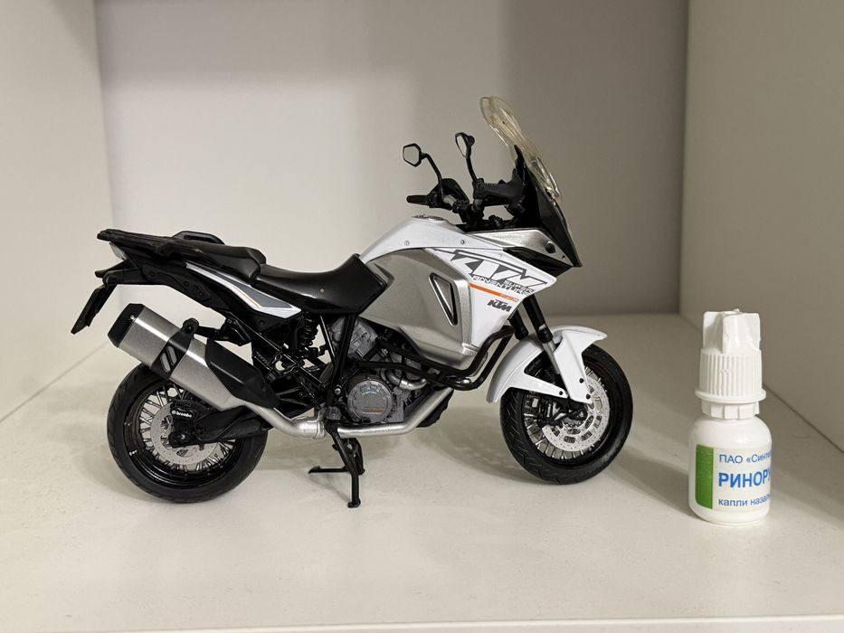 Масштабная модель мотоцикл KTM adventure