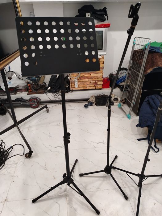 Стойка для микрофона, пюпитр, микрофон