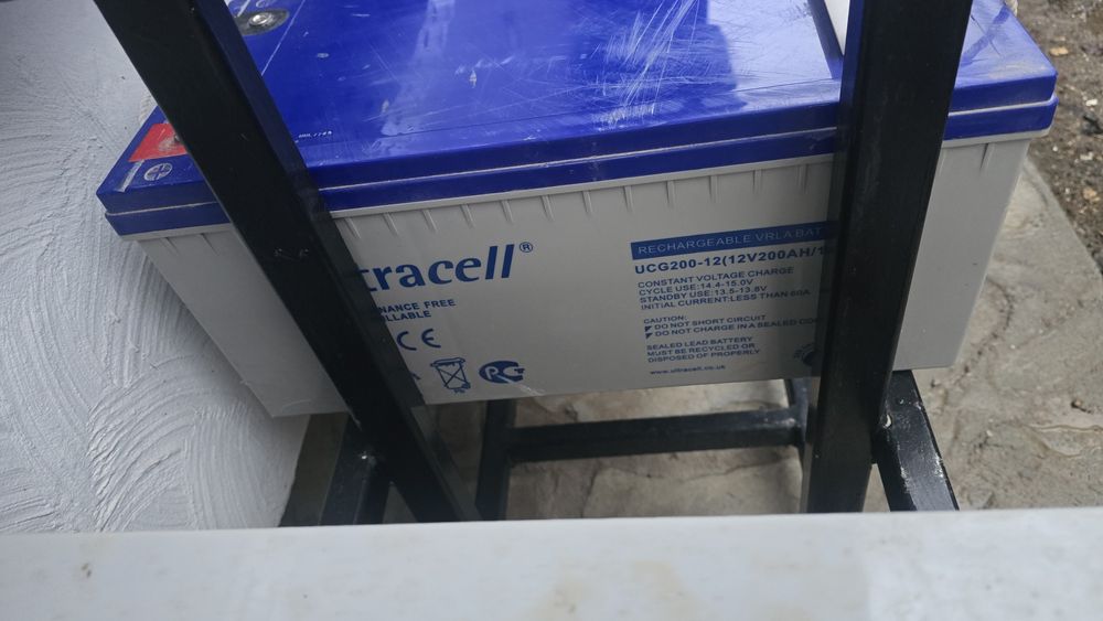 Vand acumulatori (bateri)- 12v- 200A