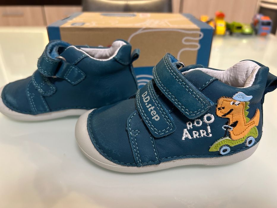 Бебешки кожени обувки D.D.Step, 22 ри номер