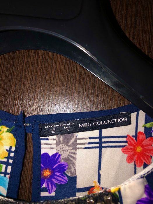 Camasa inflorata cu maneca scurta