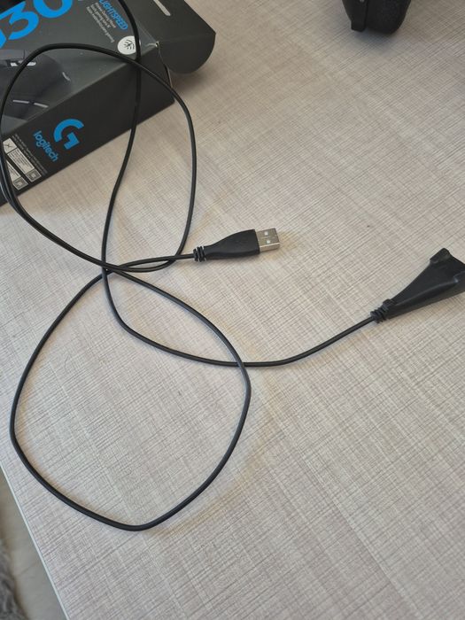 Logitech G305 LightsSpeed Wireless + Cutia Originala