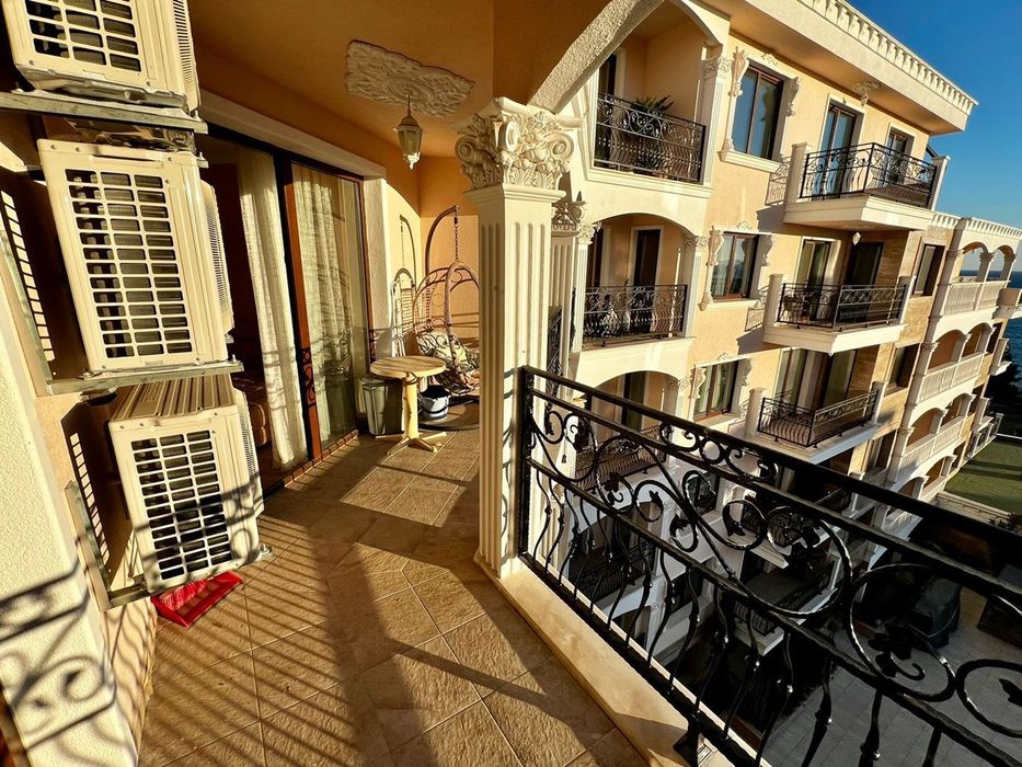 Продава се Тристаен апартамент в Несебър - 114 кв.м за 2325 €/кв.м - Снимка #6