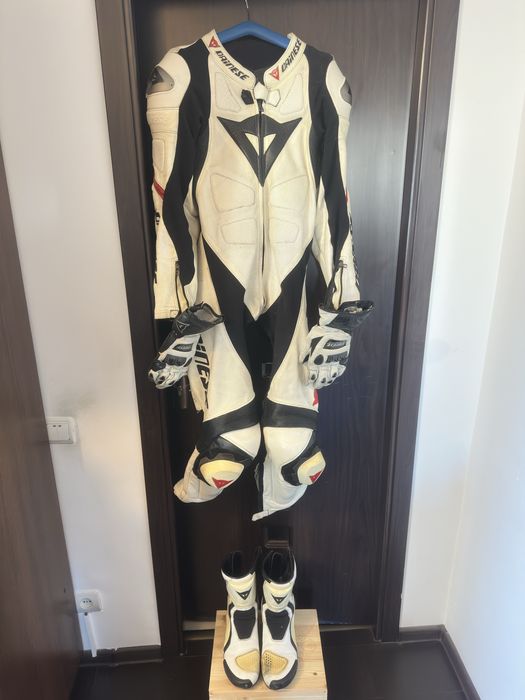 Combinezon Dainese Laguna Secca 2 marimea 50+Manusi+Ghete