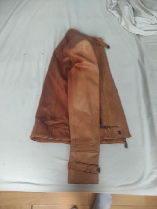 Испанско кожено яке (размер 38)