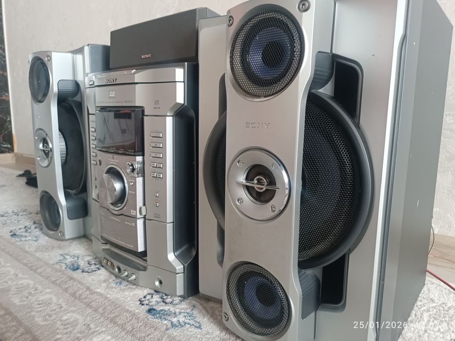 Sony музикални центр