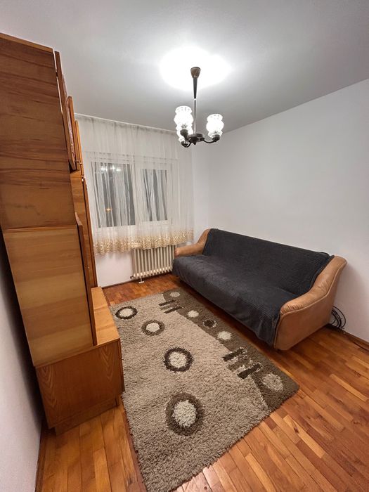 Apartament cu 3 camere de închiriat  – aproape de FSEGA și Iulius Mall