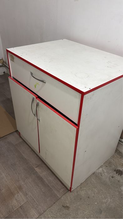 Полки для магазина