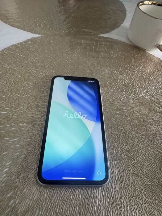 iPhone 11 на продажу