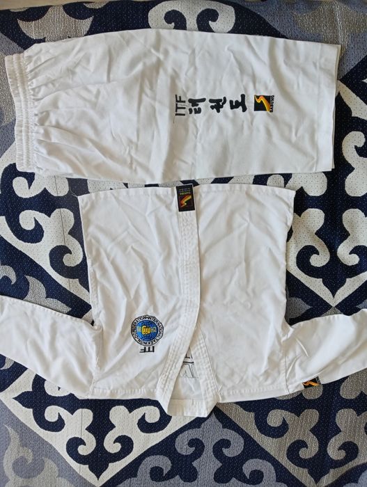 Кимоно для таэквондо