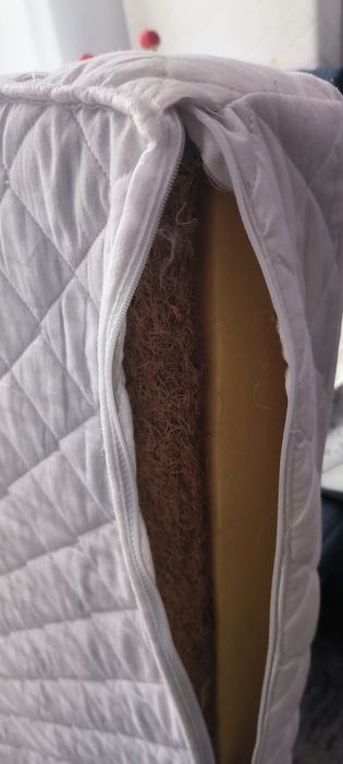 Saltea cocos cu husă