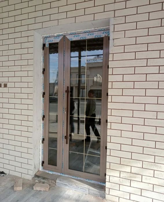 Алиюминиевые двери и окна (витражи)