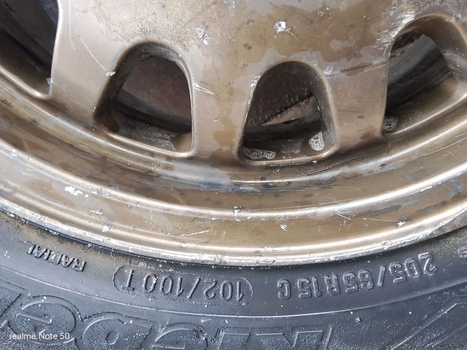 Продам диск с резиной  BMW